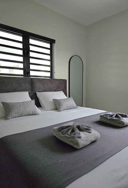 eleven-apartments-home-header-slider-1